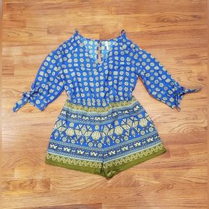 NWOT blue & green print romper w/ 3/4 sleeves and shoulder cutouts size Medium